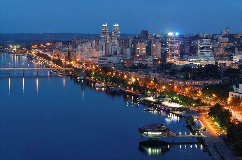 Апартаменты Лето С Ванной Джакузи Dnipro Dış mekan fotoğraf